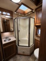 2015 NRC Triple Slide Coach, 120k Miles, Loaded - Image 6