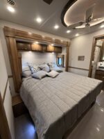 2025 Showhauler Bunk Model, 4K Miles, Pristine - Image 34