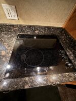 2014 ShowHauler Twin Tandem Totorhome, 342K Miles - Image 15