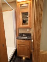 2014 ShowHauler Twin Tandem Totorhome, 342K Miles - Image 22