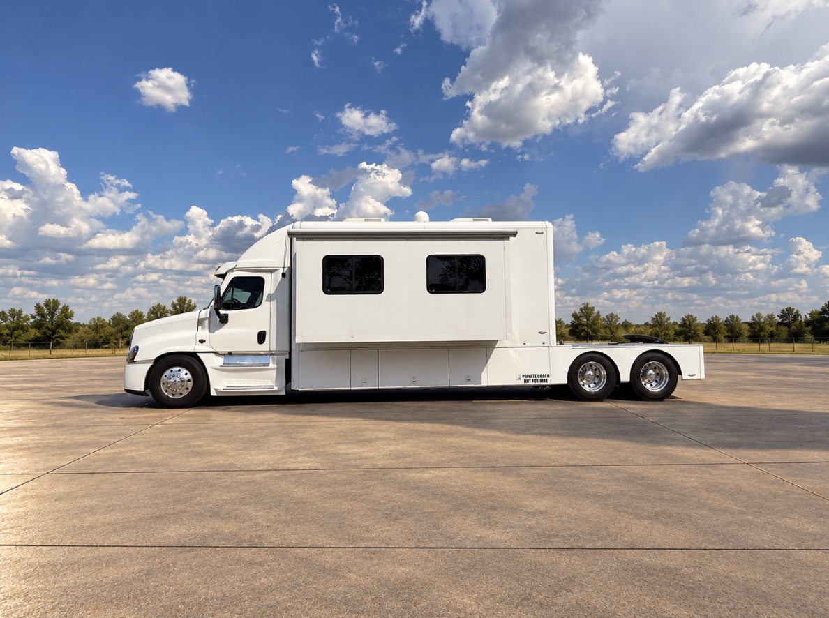 Screenshot 2014 ShowHauler Twin Tandem Totorhome, 342K Miles - Image 1