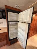 2007 Dynamax with 2010 United 28’ Trailer - Image 16